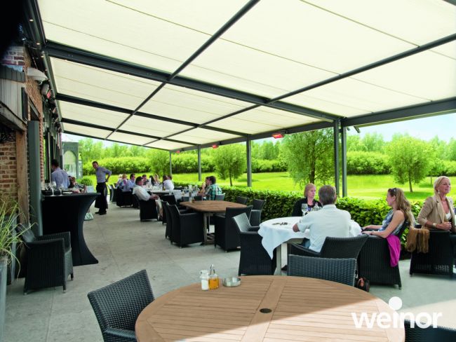 Ukázka zastínění terasy pomocí pergoly se skládací střechou. Pergola Pergotex